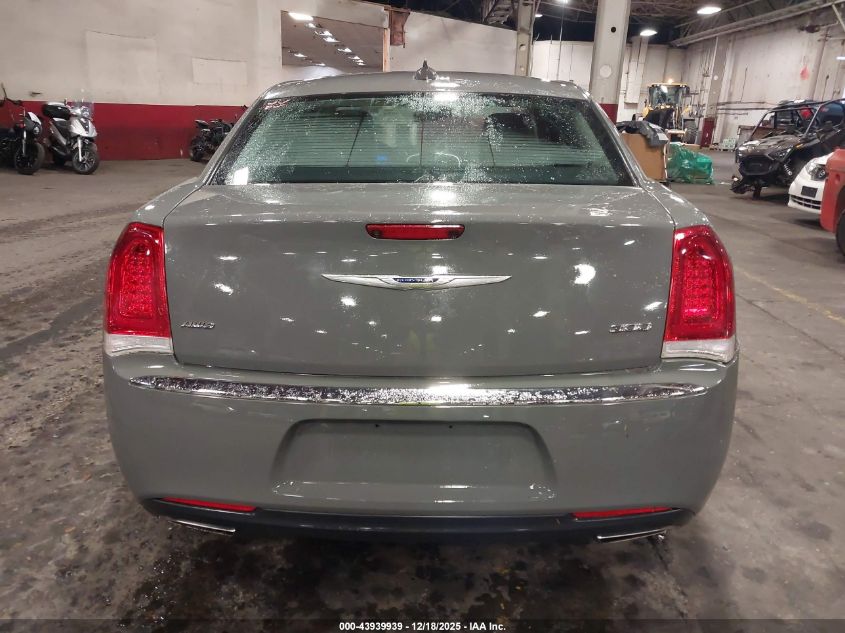 2019 Chrysler 300 Touring L Awd VIN: 2C3CCARG8KH524137 Lot: 43939939