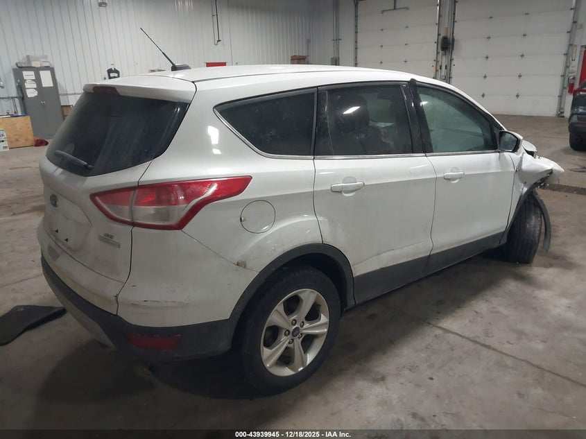 2016 FORD ESCAPE auction photo 4