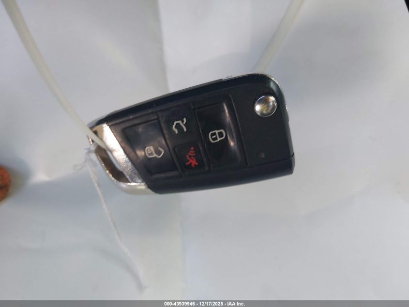 2017 Volkswagen Golf Gti Autobahn 4-Door/S 4-Door/Se 4-Door/Sport 4-Door VIN: 3VW447AU8HM064096 Lot: 43939946