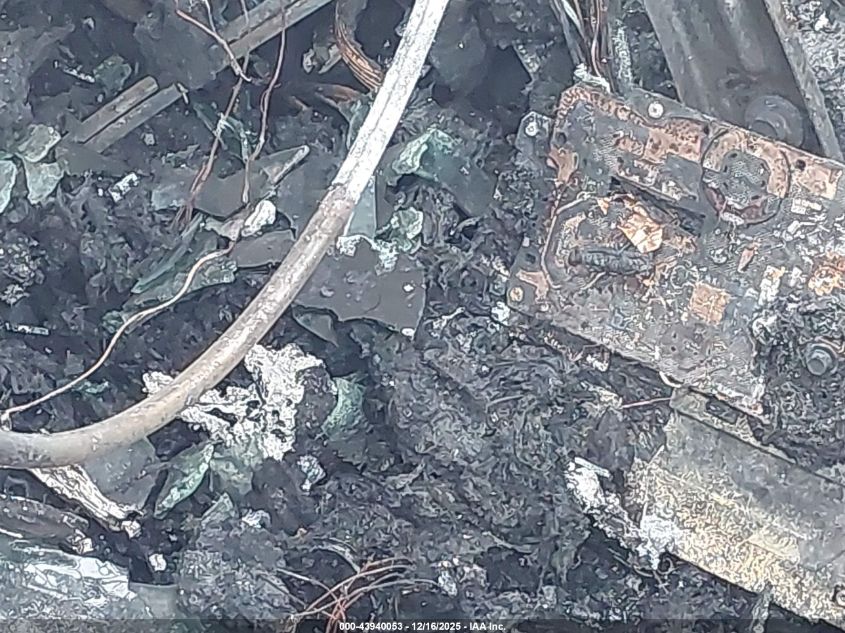 2019 Chevrolet Equinox Lt VIN: 2GNAXLEX2K6307114 Lot: 43940053