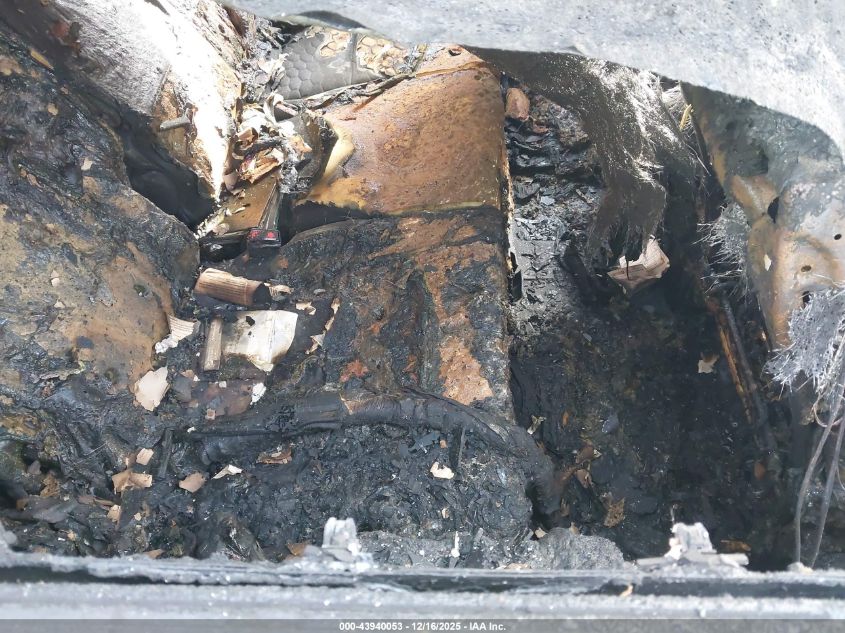 2019 Chevrolet Equinox Lt VIN: 2GNAXLEX2K6307114 Lot: 43940053