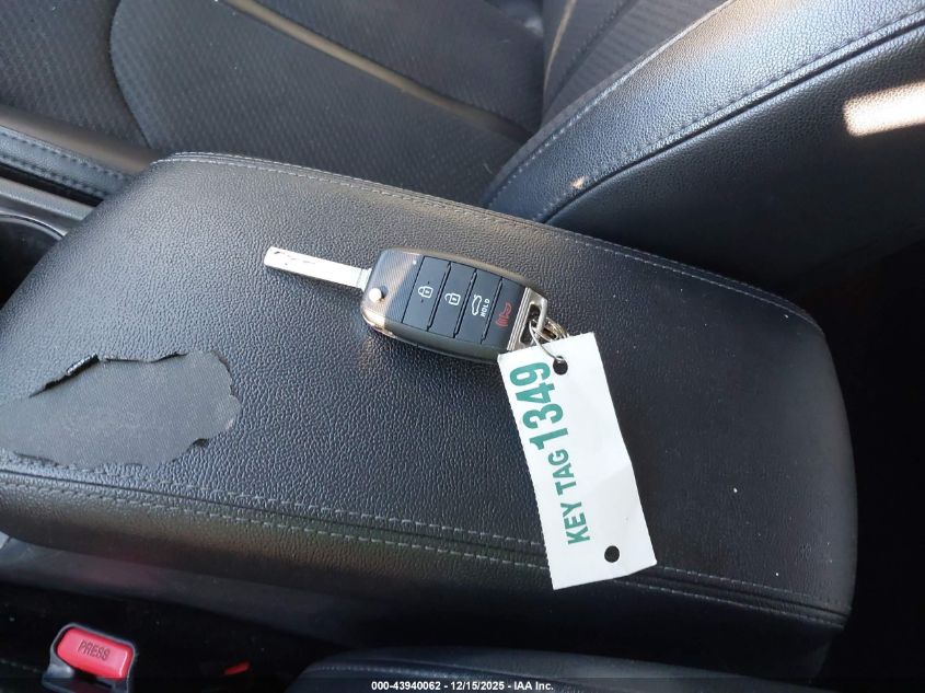 2018 Kia Optima S VIN: 5XXGT4L3XJG242281 Lot: 43940062