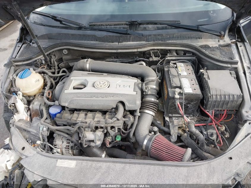 2013 Volkswagen Cc 2.0T Lux VIN: WVWRP7ANXDE519975 Lot: 43940070