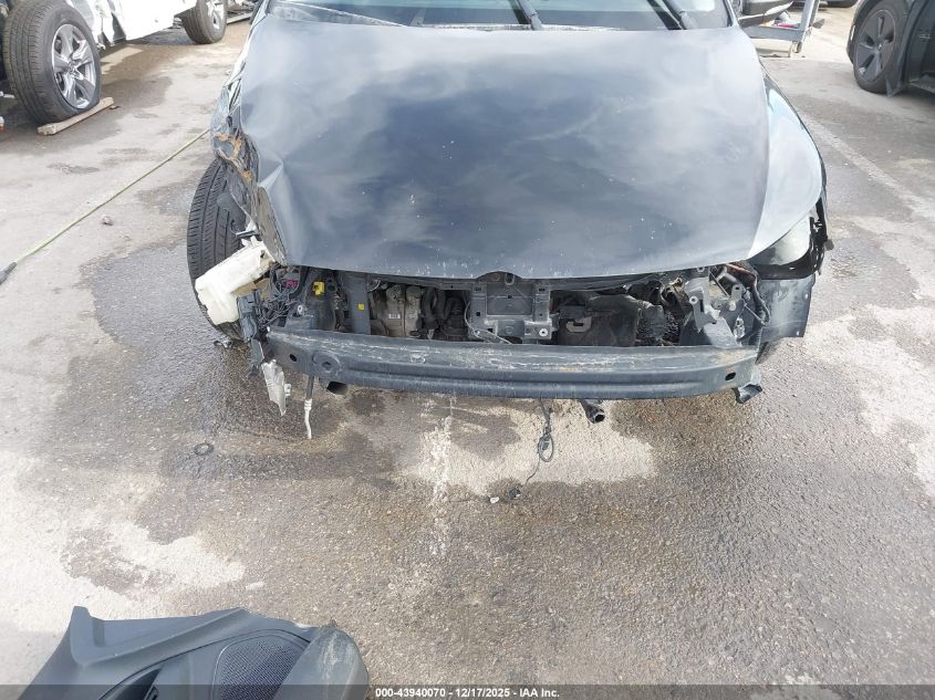 2013 Volkswagen Cc 2.0T Lux VIN: WVWRP7ANXDE519975 Lot: 43940070