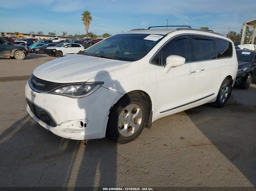 2C4RC1EG8HR811606 2017 CHRYSLER PACIFICA TOURING-L PLUS photo 1