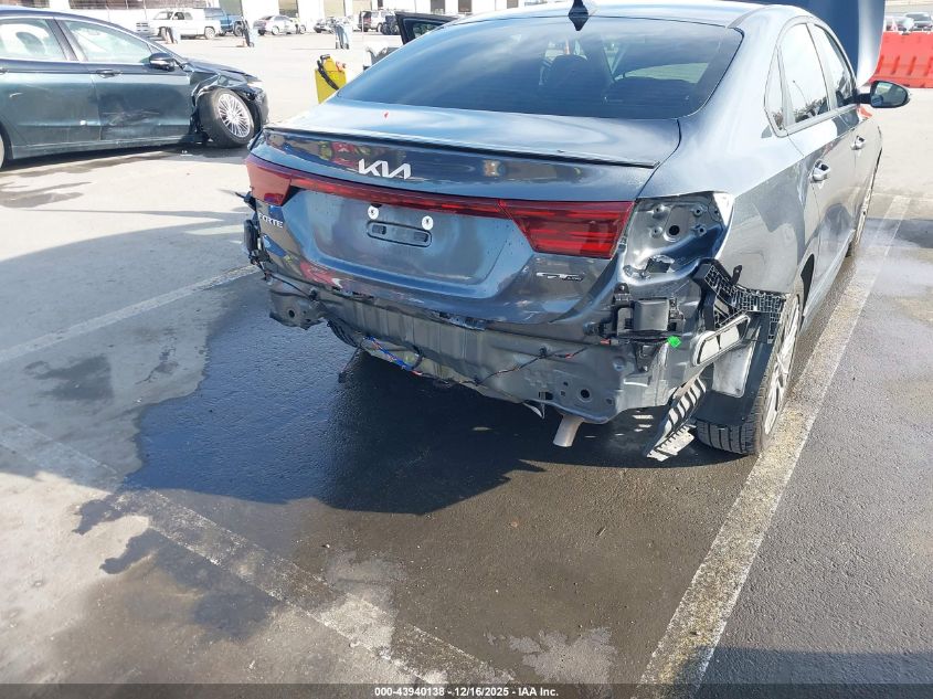 2023 Kia Forte Gt-Line VIN: 3KPF54AD9PE658194 Lot: 43940138