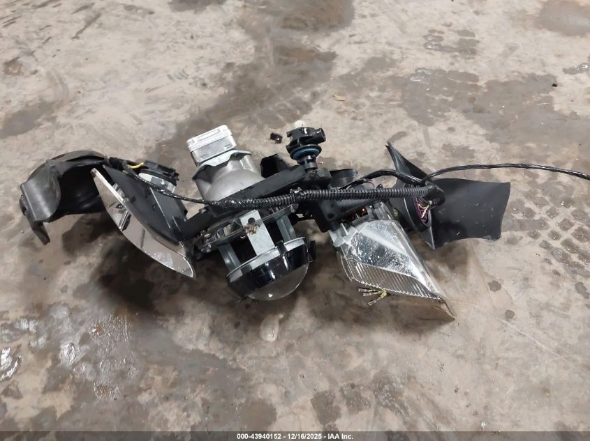 2013 Ford Escape Titanium VIN: 1FMCU0J9XDUA93442 Lot: 43940152