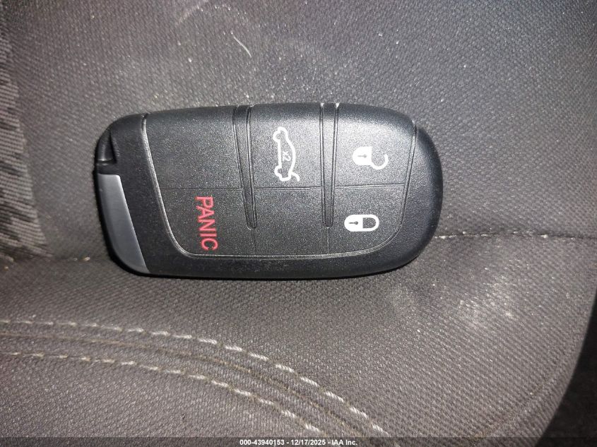 2015 Dodge Challenger Sxt VIN: 2C3CDZAGXFH730704 Lot: 43940153