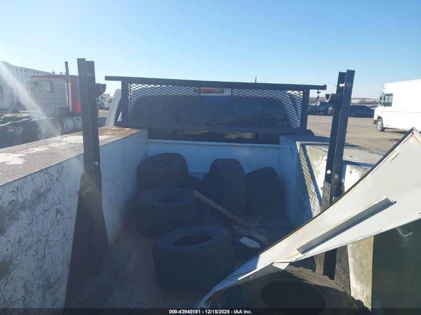 2011 Ford F-350 Chassis Xl VIN: 1FD8X3E61BEA32678 Lot: 43940181