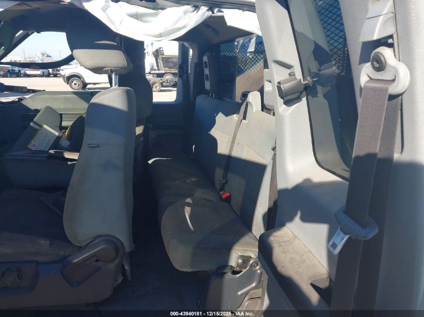 2011 Ford F-350 Chassis Xl VIN: 1FD8X3E61BEA32678 Lot: 43940181