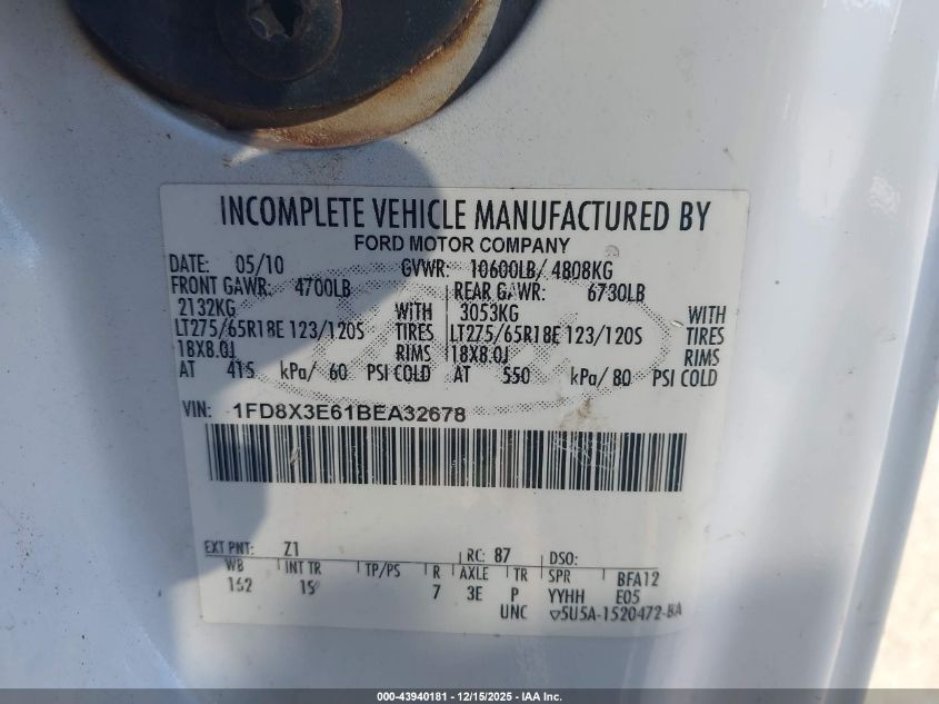 2011 Ford F-350 Chassis Xl VIN: 1FD8X3E61BEA32678 Lot: 43940181