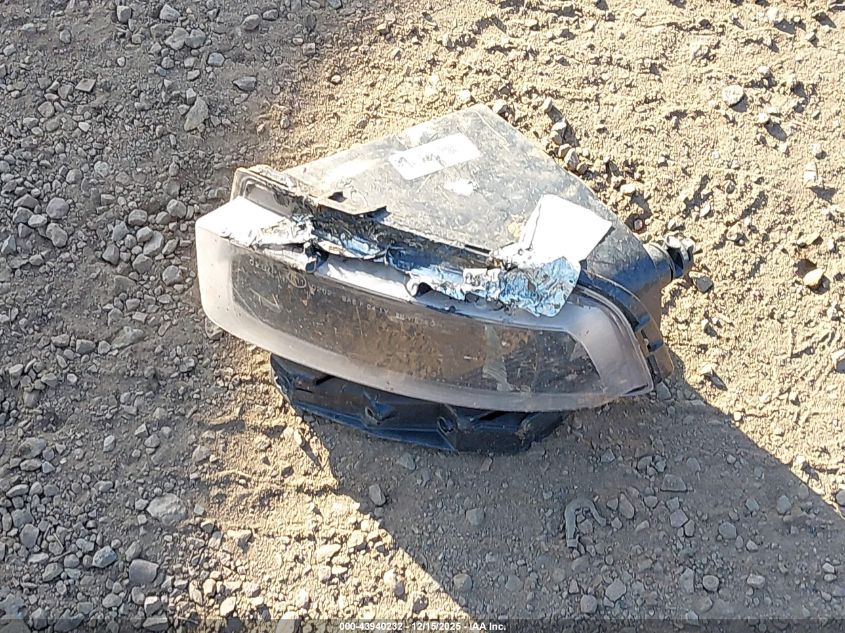 2013 Chevrolet Corvette Z06 Hardtop VIN: 1G1YL2DE2D5104101 Lot: 43940232