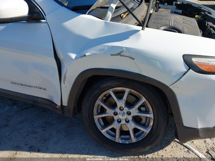 2016 Jeep Cherokee Latitude VIN: 1C4PJLCS4GW293676 Lot: 43940266