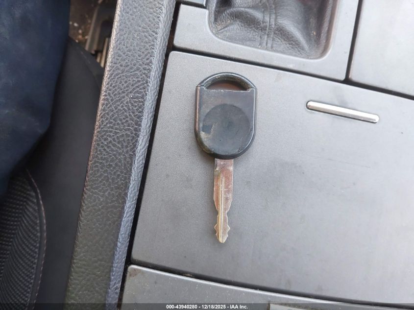 2011 Ford Taurus Sel VIN: 1FAHP2HWXBG140513 Lot: 43940280