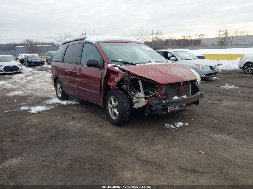 2004 Toyota Sienna