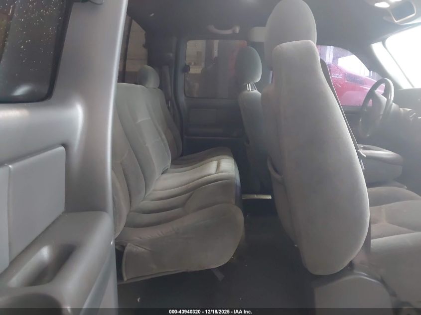 2004 Chevrolet Silverado 1500 Z71 VIN: 1GCEK19T04E284967 Lot: 43940320