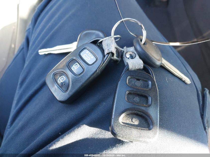 2013 Hyundai Elantra Limited VIN: 5NPDH4AE3DH431582 Lot: 43940337