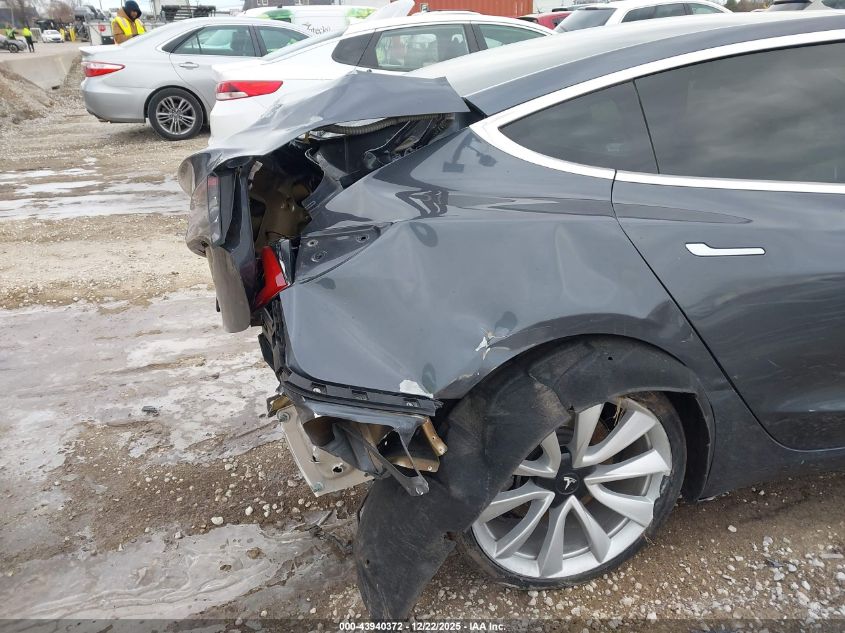 2019 Tesla Model 3 Long Range/Mid Range/Standard Range/Standard Range Plus VIN: 5YJ3E1EA5KF308176 Lot: 43940372