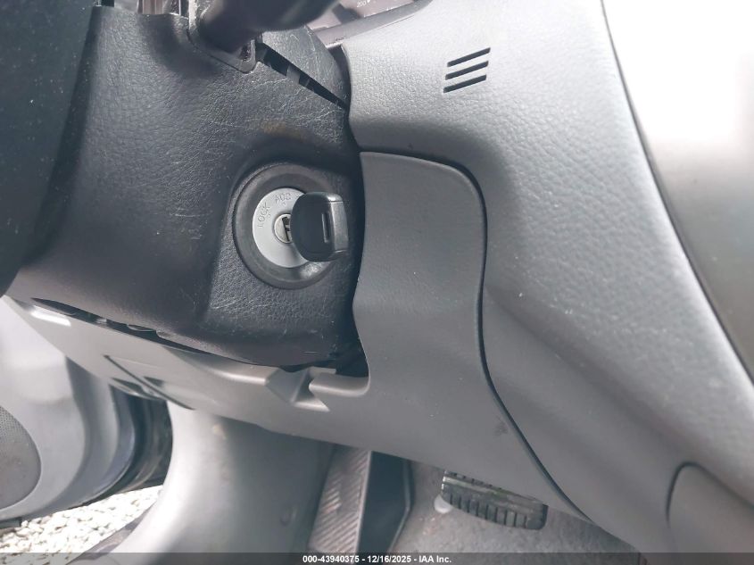 2005 Mitsubishi Lancer Es VIN: JA3AJ26E35U040300 Lot: 43940375