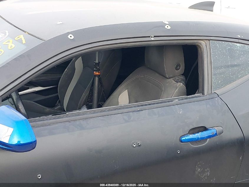 2018 Chevrolet Camaro 1Ss VIN: 1G1FF1R77J0175385 Lot: 43940389