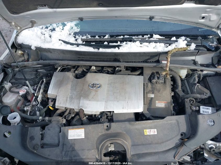 2022 Toyota Prius Le Awd-E VIN: JTDL9MFUXN3038099 Lot: 43940419