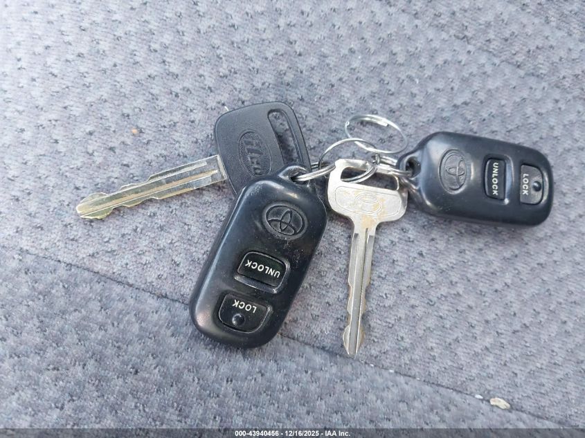 2001 Toyota Camry Le VIN: 4T1BG22KX1U767679 Lot: 43940456