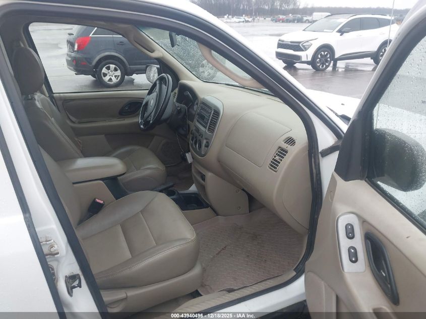 1FMYU93134KA81551 2004 FORD ESCAPE photo no. 5