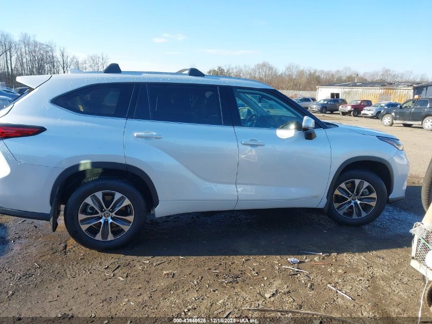 2022 Toyota Highlander Hybrid Xle VIN: 5TDGBRCH5NS548272 Lot: 43940526