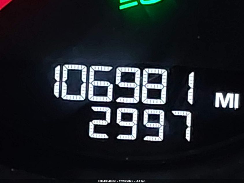 2015 Porsche Macan S VIN: WP1AB2A58FLB58032 Lot: 43940536