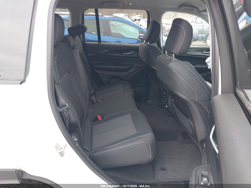 2023 Jeep Grand Cherokee Laredo 4X4 VIN: 1C4RJHAG2PC660919 Lot: 43940541