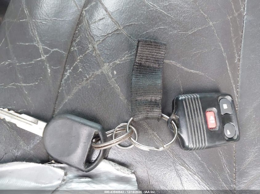 2002 Ford Explorer Sport Trac VIN: 1FMZU77E82UC51877 Lot: 43940543