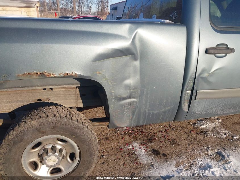 2008 Chevrolet Silverado 2500Hd Lt1 VIN: 1GCHC23K18F107084 Lot: 43940556