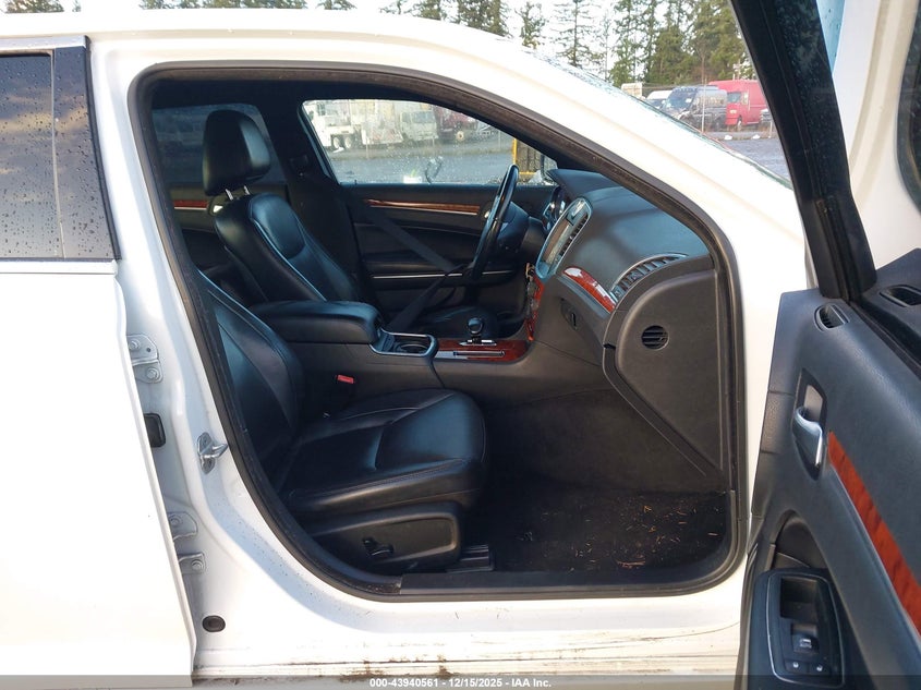 2013 Chrysler 300 Motown