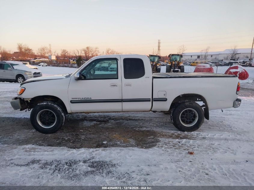 2000 Toyota Tundra Sr5 V8 VIN: 5TBBT4418YS045702 Lot: 43940572