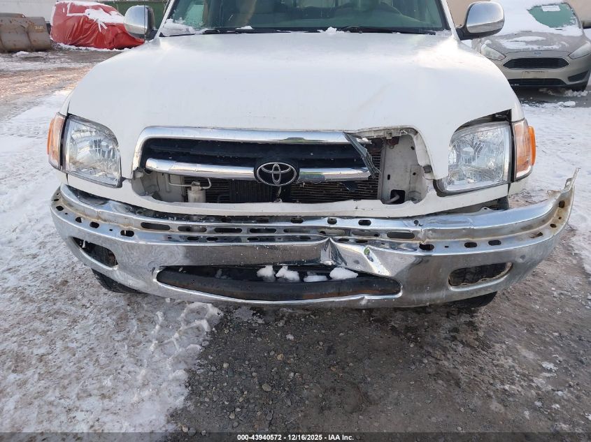 2000 Toyota Tundra Sr5 V8 VIN: 5TBBT4418YS045702 Lot: 43940572