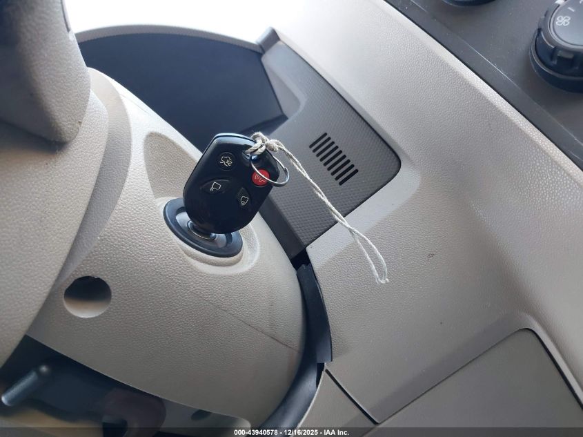 2010 Ford Escape Xls VIN: 1FMCU0C70AKB61489 Lot: 43940578