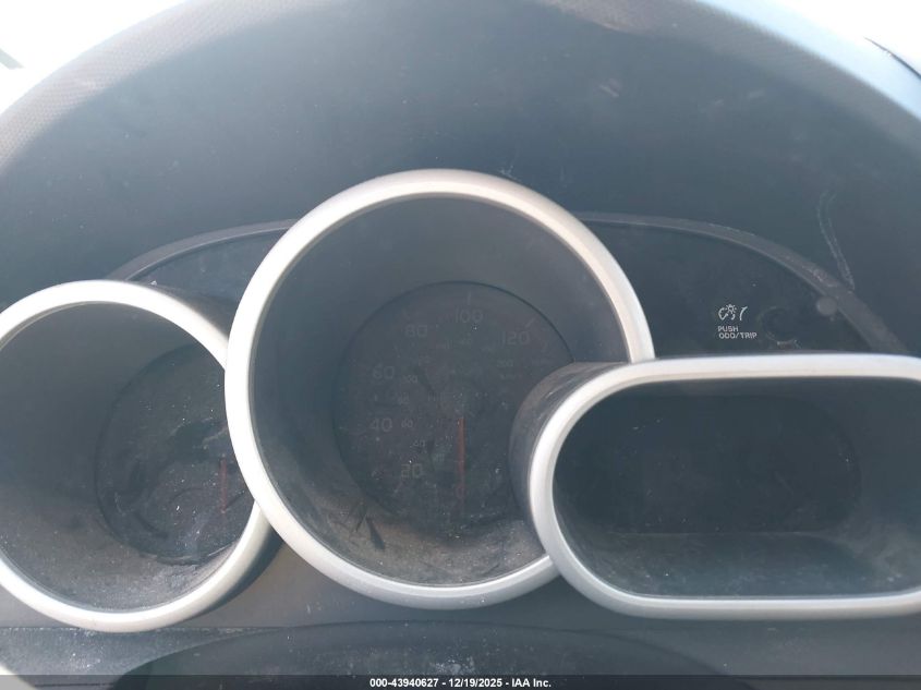 2010 Toyota Matrix VIN: 2T1KU4EE2AC535637 Lot: 43940627