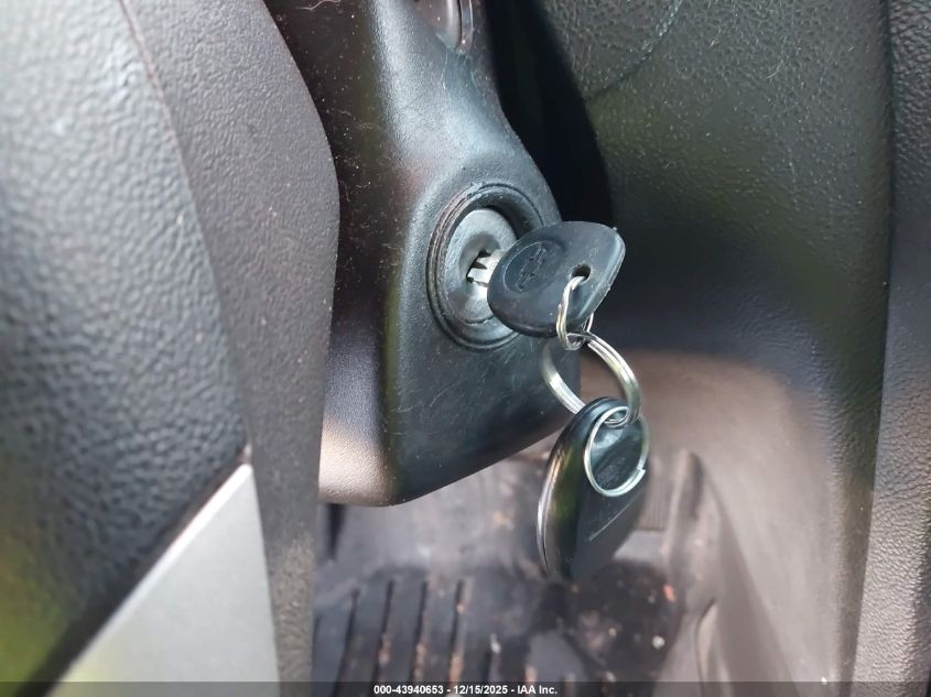 2008 Chevrolet Hhr Lt VIN: 3GNDA23D78S586085 Lot: 43940653