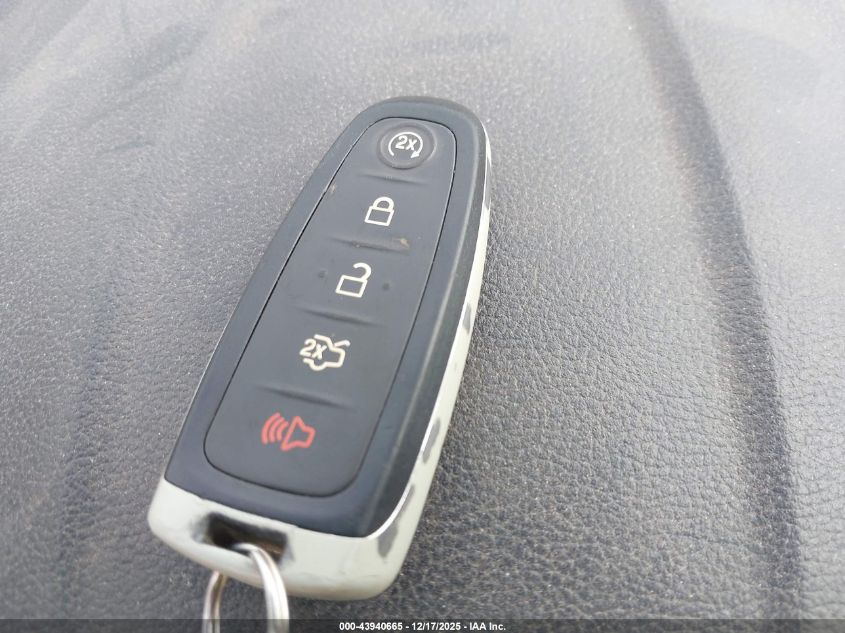 2017 Ford Escape Titanium VIN: 1FMCU0JD6HUD40725 Lot: 43940665