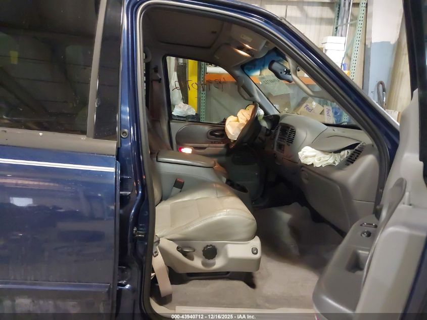 2002 Ford F-150 Lariat/Xlt VIN: 1FTRW08L52KB16130 Lot: 43940712