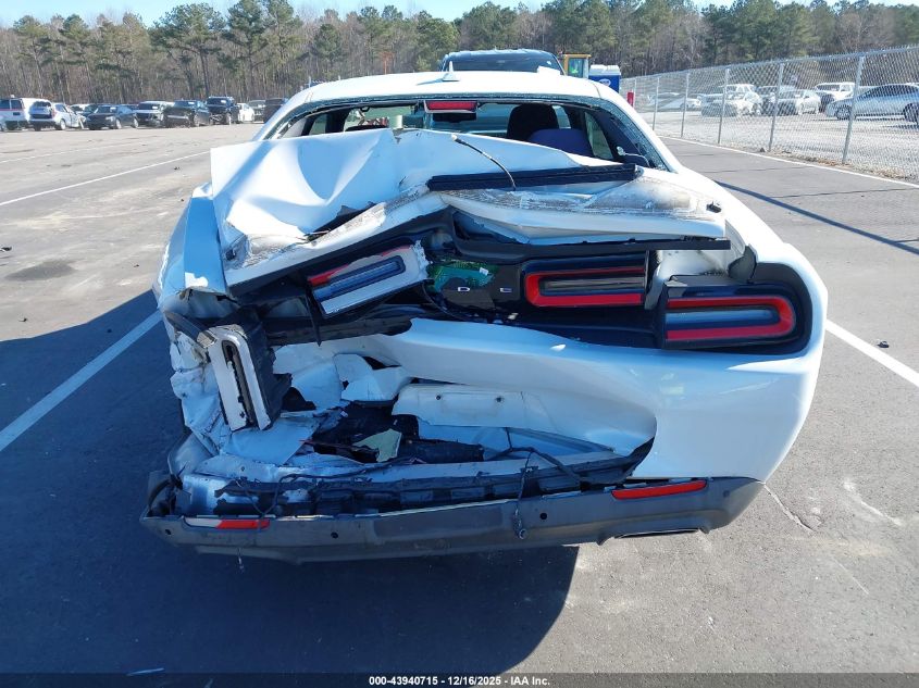 2015 Dodge Challenger R/T VIN: 2C3CDZAT8FH710240 Lot: 43940715