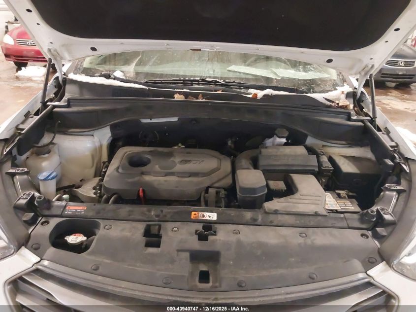 2017 Hyundai Santa Fe Sport 2.4L VIN: 5NMZUDLB5HH007568 Lot: 43940747