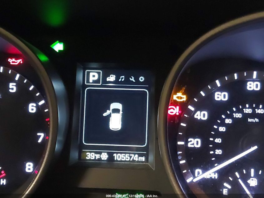 2017 Hyundai Santa Fe Sport 2.4L VIN: 5NMZUDLB5HH007568 Lot: 43940747