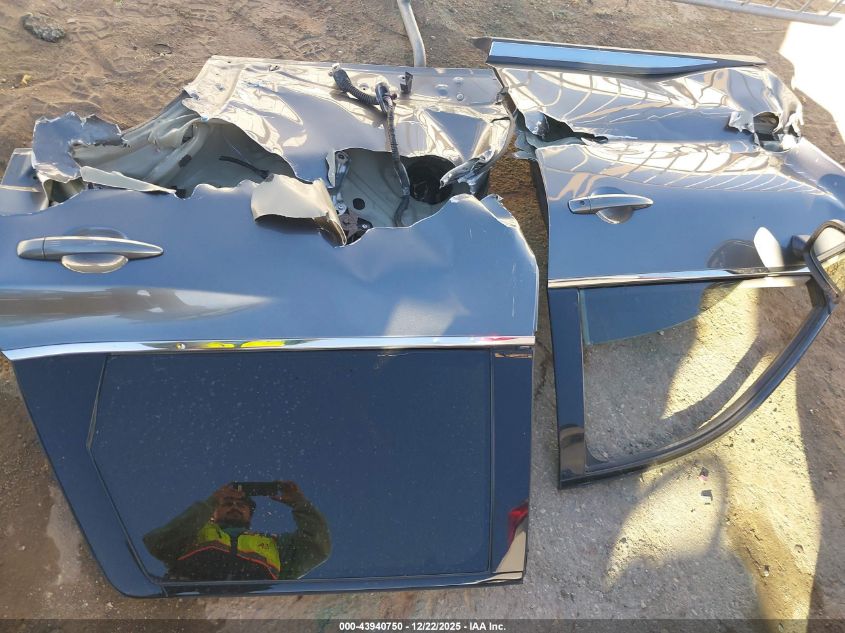 2022 Nissan Pathfinder Platinum 2Wd VIN: 5N1DR3DG0NC262599 Lot: 43940750