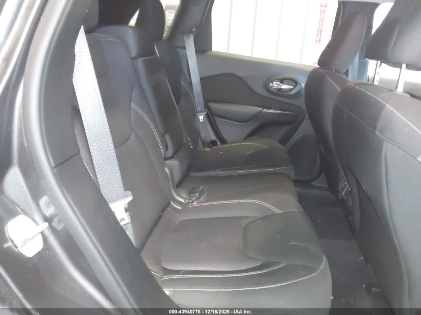 2016 Jeep Cherokee Altitude VIN: 1C4PJMCB6GW182049 Lot: 43940778