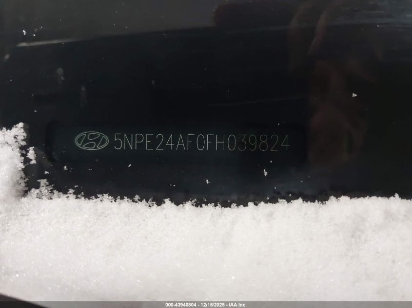 2015 Hyundai Sonata Se VIN: 5NPE24AF0FH039824 Lot: 43940804