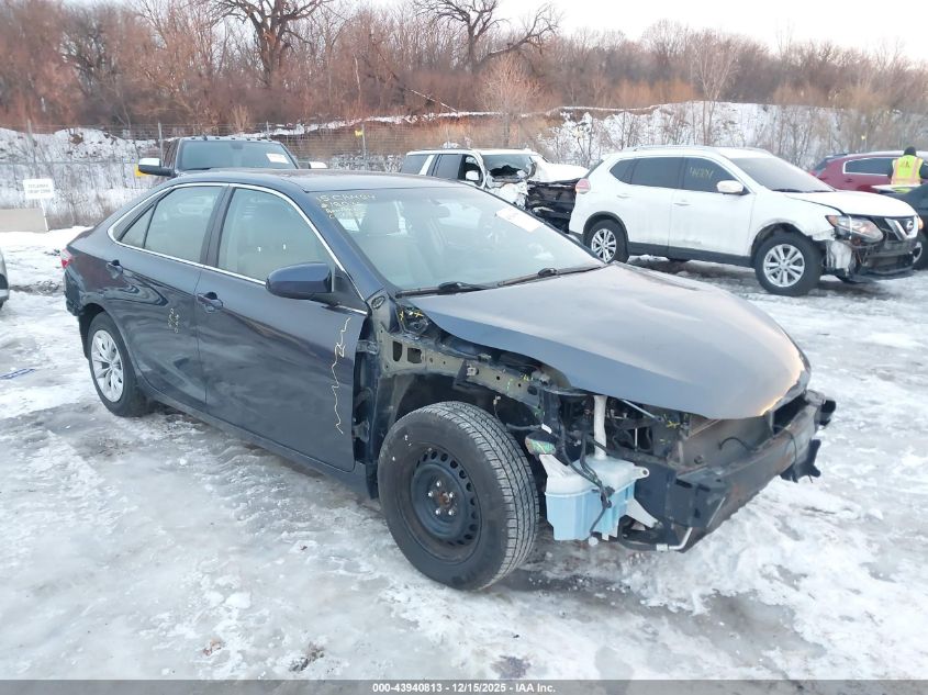 TOYOTA CAMRY HYBRID LE