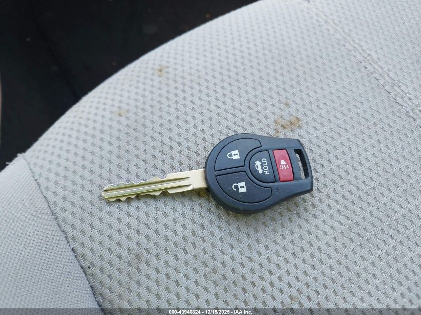 2015 Nissan Sentra S VIN: 3N1AB7APXFY305218 Lot: 43940824