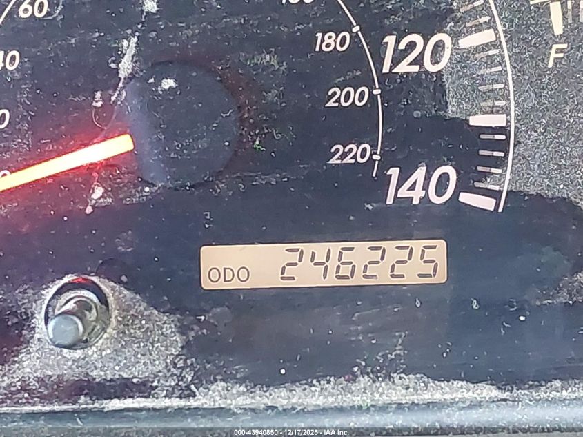 2005 Toyota Camry Xle VIN: 4T1BE32K25U393585 Lot: 43940850