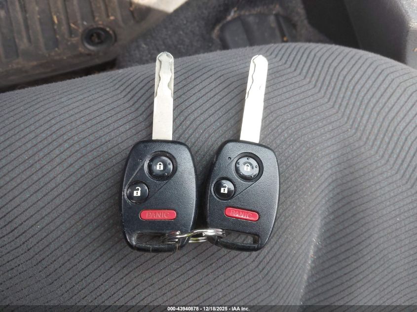 2013 Honda Fit VIN: JHMGE8H36DC078184 Lot: 43940878